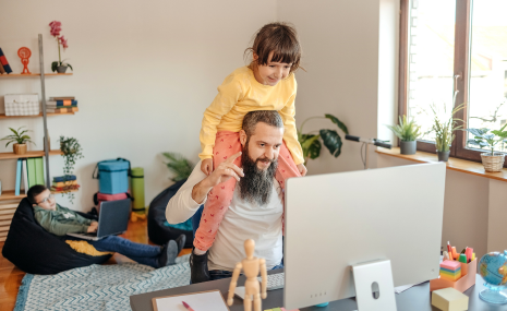 Dating a Single Parent When You're Child-Free: What You Need to Know